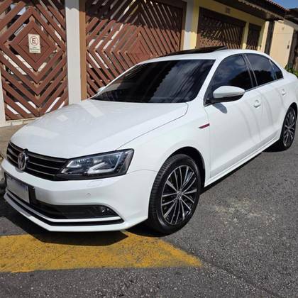 VOLKSWAGEN JETTA 2.0 TSI HIGHLINE 211CV GASOLINA 4P TIPTRONIC VOLKSWAGEN JETTA 2.0 TSI HIGHLINE 211CV GASOLINA 4P TIPTRONIC